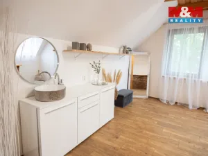 Pronájem obchodního prostoru, Hradec Králové - Kukleny, Pražská třída, 23 m2
