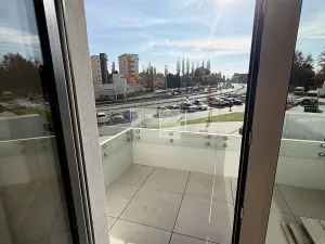 Pronájem bytu 2+kk, Brno, třída Generála Píky, 56 m2