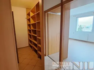 Prodej bytu 4+1, Plzeň, Rabštejnská, 92 m2