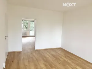 Pronájem bytu 2+1, Jindřichův Hradec, sídliště Vajgar, 65 m2