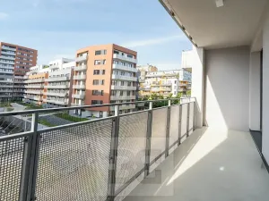 Pronájem bytu 2+kk, Praha - Vysočany, Poděbradská, 51 m2