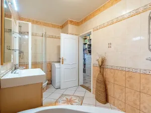 Prodej bytu 4+1, Praha - Žižkov, V kapslovně, 100 m2