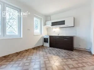 Pronájem bytu 2+1, Teplice, Bílinská, 55 m2