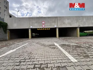 Pronájem garážového stání, Klatovy, 13 m2