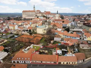 Prodej ubytování, Mikulov, Koněvova, 80 m2