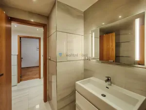 Pronájem bytu 1+kk, Praha - Smíchov, U Nikolajky, 39 m2