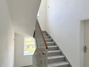 Pronájem bytu 1+kk, Brno, Březinova, 42 m2