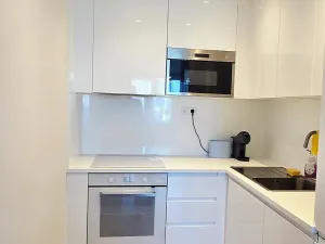 Pronájem bytu 2+kk, Praha - Kobylisy, Kaňkovského, 44 m2