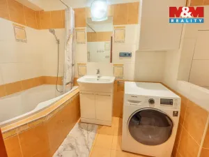 Prodej bytu 2+1, Čelákovice, J. Zeyera, 50 m2