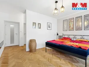 Prodej bytu 2+1, Praha - Žižkov, Jeseniova, 74 m2