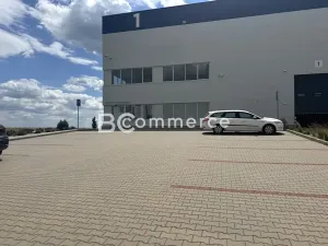 Pronájem kanceláře, Brno, Letiště Brno-Tuřany, 600 m2