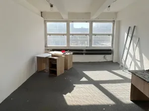 Pronájem skladu, Pardubice, Na Spravedlnosti, 258 m2