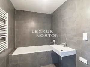 Prodej bytu 2+kk, Praha - Libeň, Zenklova, 55 m2