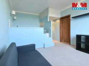 Pronájem bytu 1+1, Pardubice - Polabiny, Lonkova, 46 m2