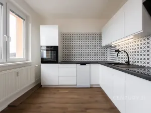 Pronájem bytu 2+1, Chomutov, Kamenný vrch, 58 m2