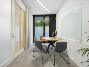 Pronájem kanceláře, Praha - Smíchov, Na Zatlance, 232 m2