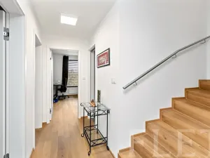 Pronájem rodinného domu, Praha - Jinonice, Nyklíčkova, 217 m2