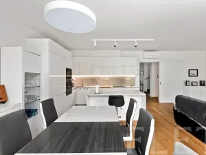 Pronájem rodinného domu, Praha - Jinonice, Nyklíčkova, 217 m2
