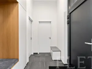 Pronájem rodinného domu, Praha - Jinonice, Nyklíčkova, 217 m2
