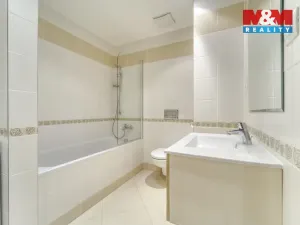 Prodej bytu 2+kk, Praha - Holešovice, V háji, 61 m2