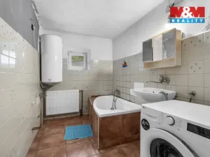 Prodej rodinného domu, Luže - Bělá, 220 m2