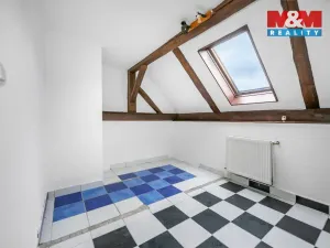 Prodej činžovního domu, Holýšov, náměstí 5. května, 230 m2