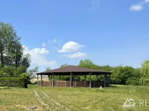 Prodej komerčního pozemku, Úžice, 68855 m2