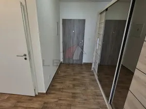 Pronájem bytu 2+kk, Velký Osek, U hřiště, 66 m2