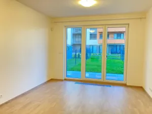 Pronájem bytu 1+kk, Praha - Třebonice, Do zahrádek II, 34 m2