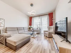 Pronájem bytu 3+kk, Praha - Strašnice, Zvěřinova, 85 m2