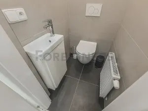 Pronájem pokoje, Hradec Králové, náměstí 5. května, 18 m2
