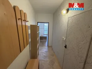 Pronájem bytu 1+kk, Hradec Králové - Třebeš, Hradecká, 35 m2