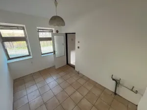 Pronájem skladu, Malá Skála, 200 m2