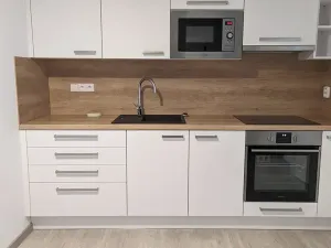 Pronájem bytu 2+kk, Rakovník, Husovo náměstí, 46 m2