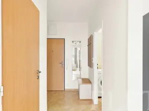 Pronájem bytu 2+kk, Praha - Vysočany, Pod Harfou, 48 m2