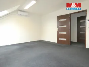 Pronájem kanceláře, Ostrava - Mariánské Hory, Karasova, 20 m2