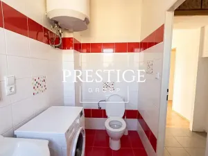 Pronájem bytu 2+kk, Praha, Veletržní, 50 m2