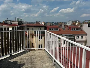 Pronájem bytu 2+kk, Praha - Žižkov, Žerotínova, 60 m2