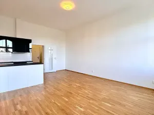 Pronájem bytu 2+kk, Brno, náměstí 28. října, 73 m2