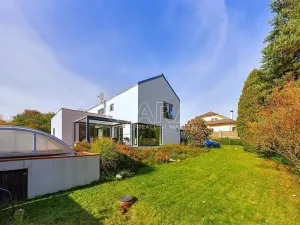 Prodej rodinného domu, Velké Popovice, U Školky, 190 m2