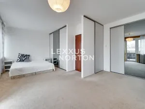 Pronájem rodinného domu, Praha - Dejvice, Krohova, 244 m2