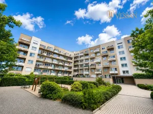 Prodej bytu 1+kk, Praha - Horní Měcholupy, Mantovská, 32 m2