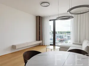 Pronájem bytu 2+kk, Praha - Hrdlořezy, V třešňovce, 53 m2