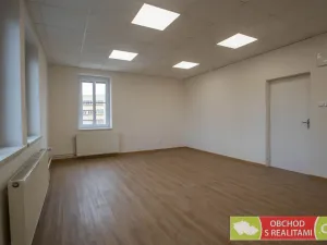 Pronájem kanceláře, Říčany, 17. listopadu, 24 m2