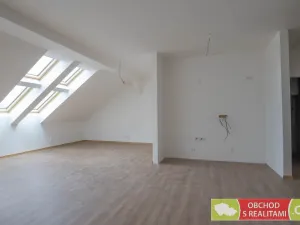 Pronájem kanceláře, Říčany, 17. listopadu, 61 m2