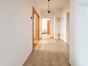 Prodej bytu 2+1, Plzeň, Částkova, 56 m2
