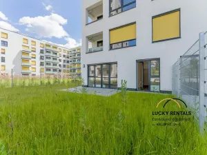 Pronájem bytu 2+kk, Praha - Vysočany, Pod Harfou, 44 m2