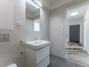 Pronájem bytu 2+kk, Praha - Vysočany, Pod Harfou, 42 m2