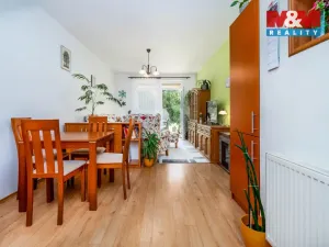 Prodej bytu 2+kk, Nehvizdy, Pražská, 60 m2