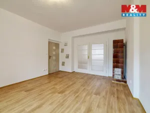 Pronájem bytu 3+1, Cheb, Valdštejnova, 86 m2